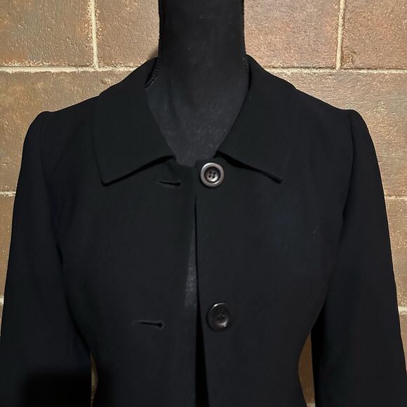 Bebe Cropped Black Two Button Jacket Blazer Women's Size 4 - Picture 3 of 8